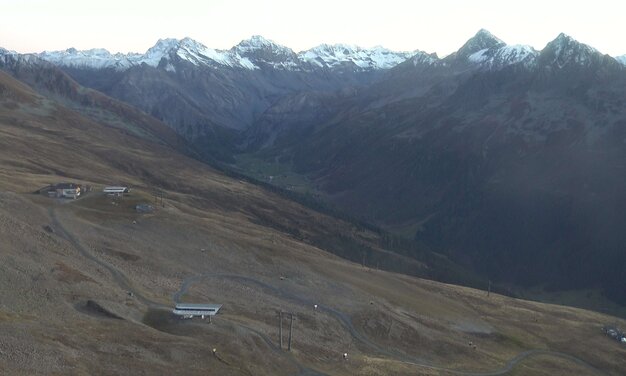 Blick auf die Jatzhütte Davos | © Davos Klosters Mountains